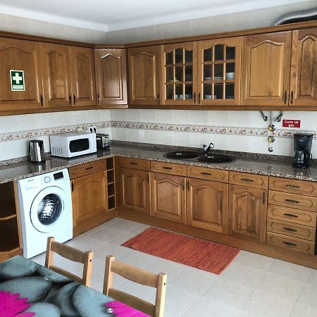 Olinda'S 2 Bedroom Apartment ลากอส ภายนอก รูปภาพ