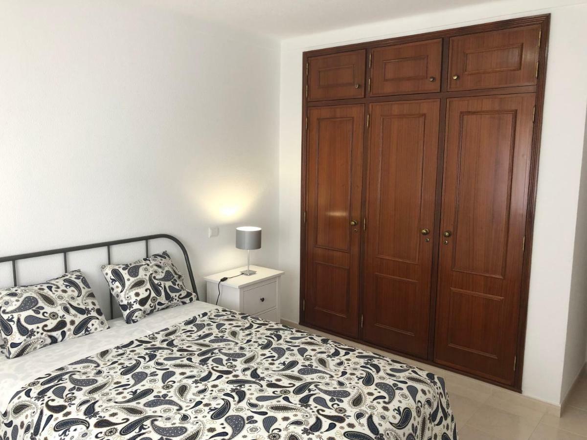 Olinda'S 2 Bedroom Apartment ลากอส ภายนอก รูปภาพ
